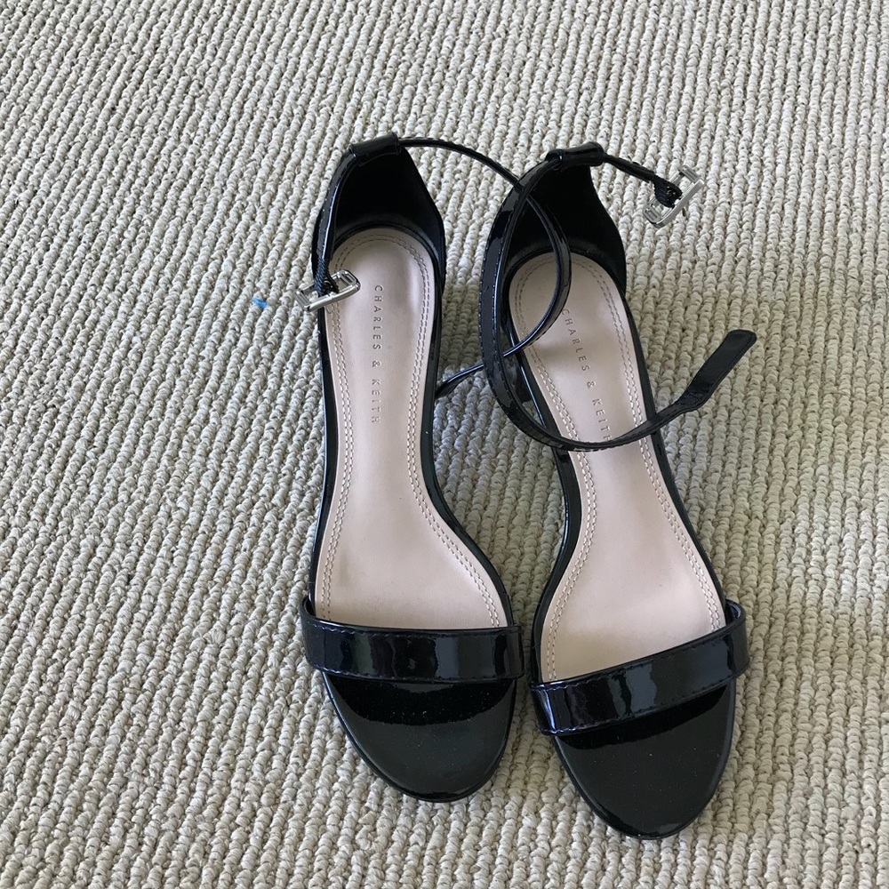 Black sandals